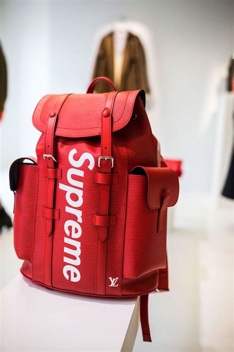 supreme louis vuitton bag black|louis vuitton x supreme cartera.